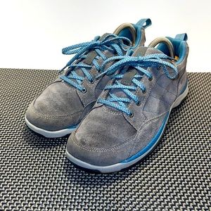 L L Bean Suede Sneakers Women 9